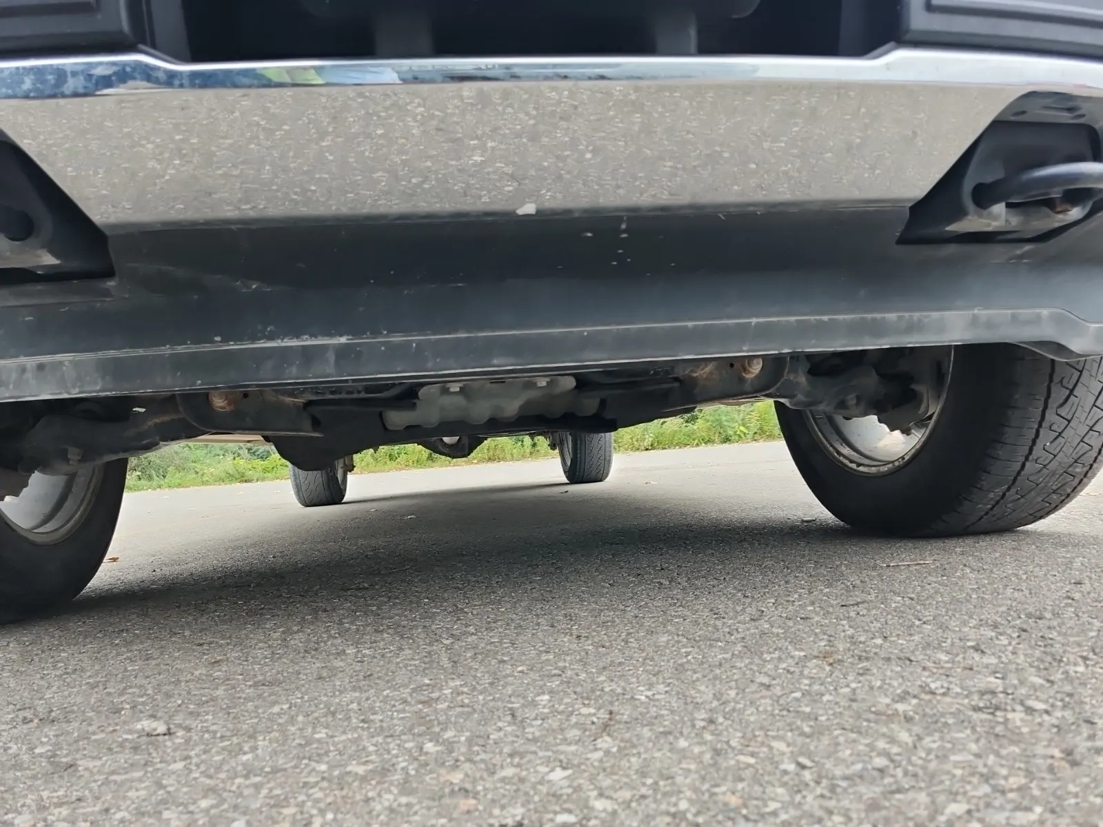 Undercarriage - Front Photo