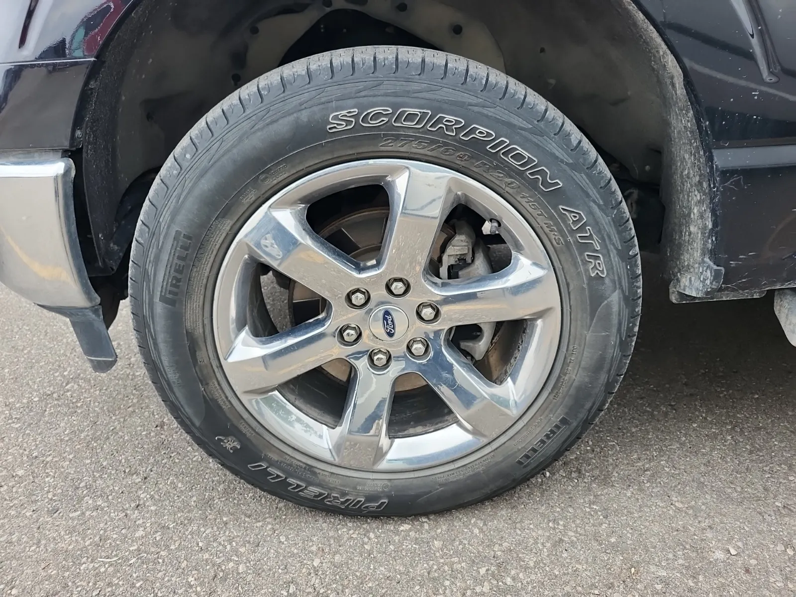 Front driver wheel/tire photo