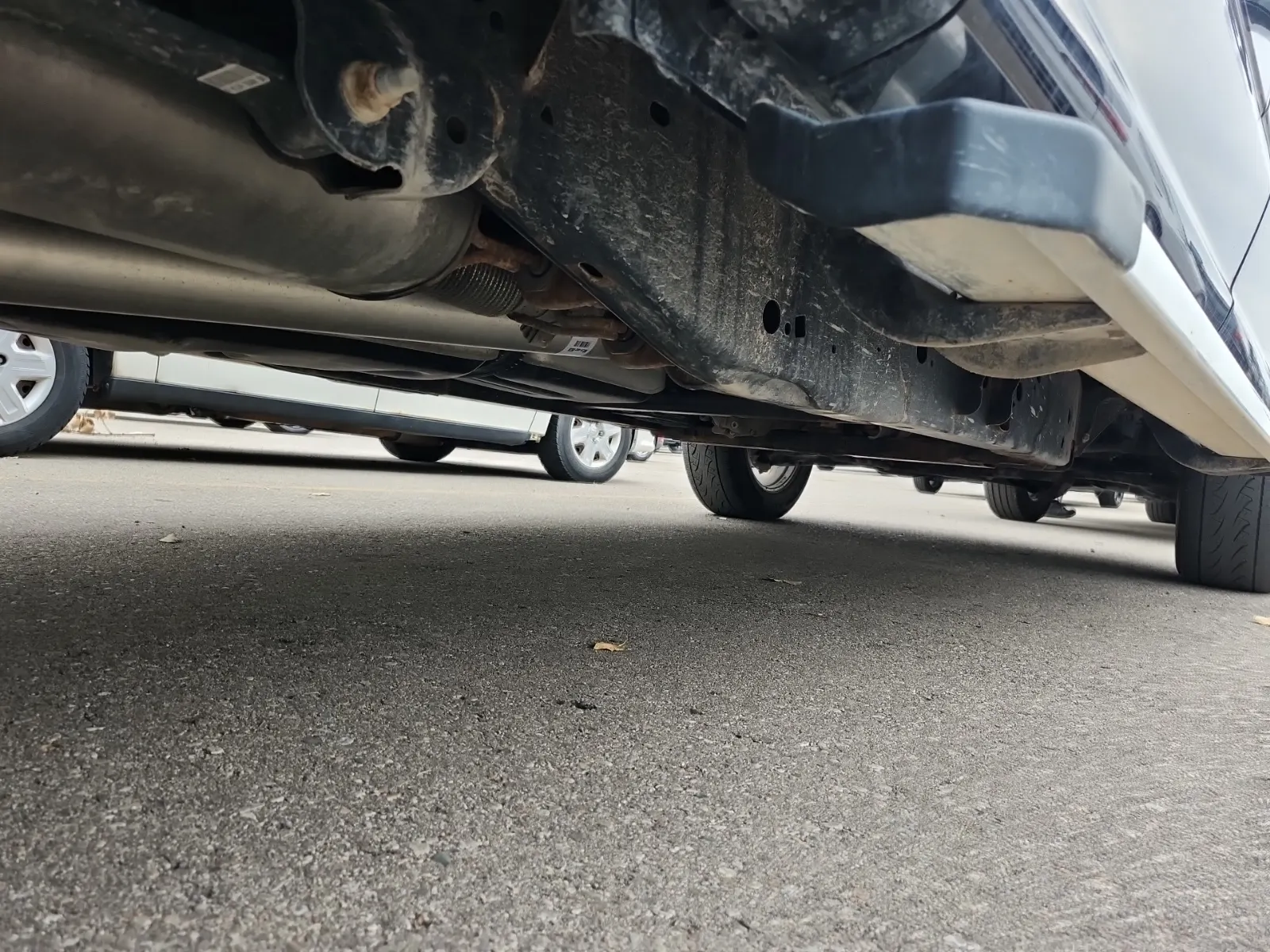 Undercarriage - Passenger Photo