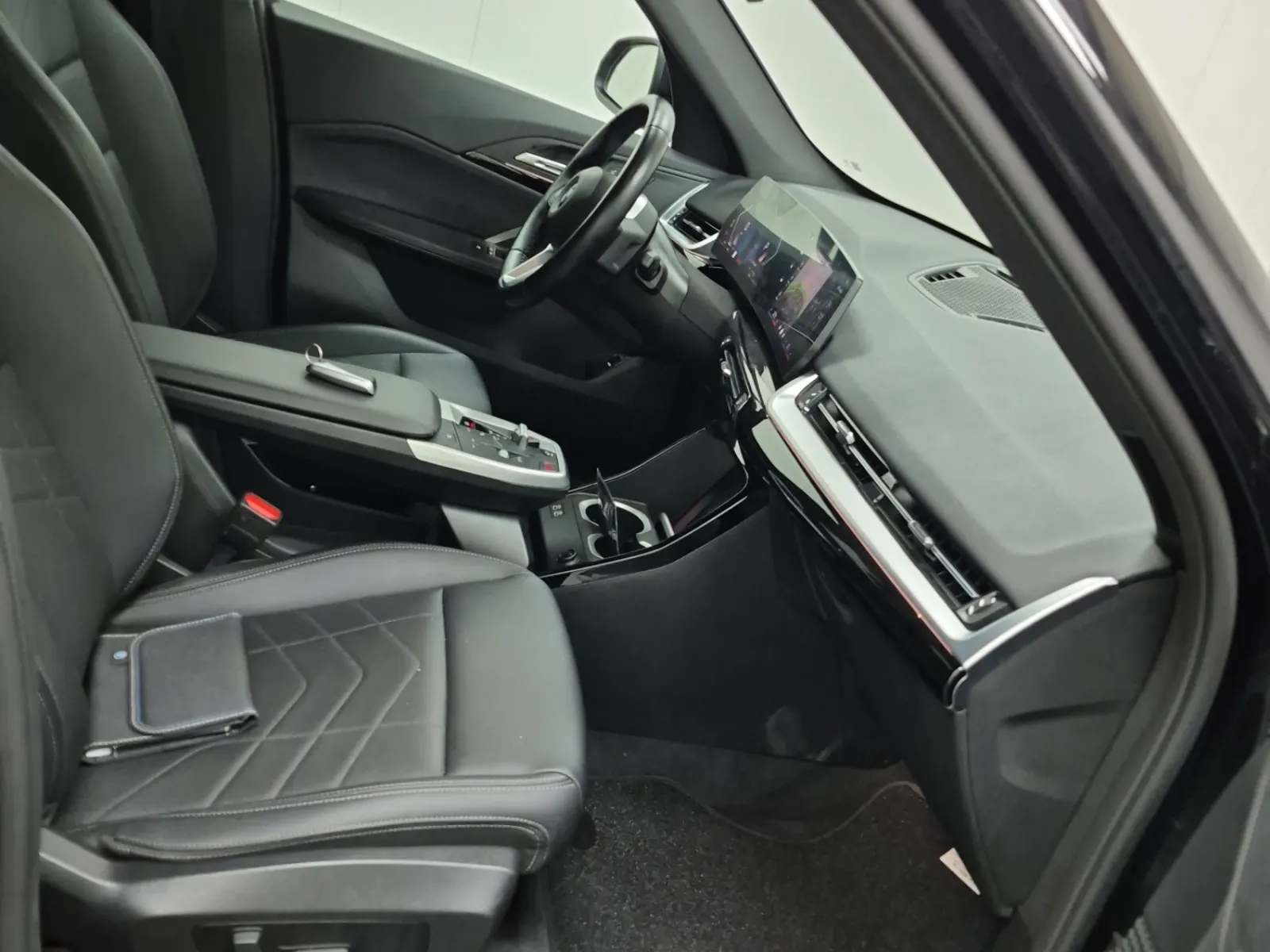 Right Side Interior Photo