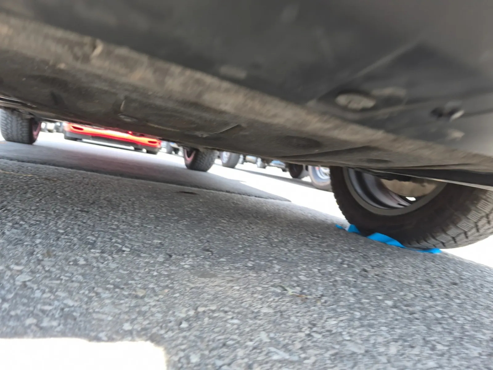 Undercarriage - Front Photo
