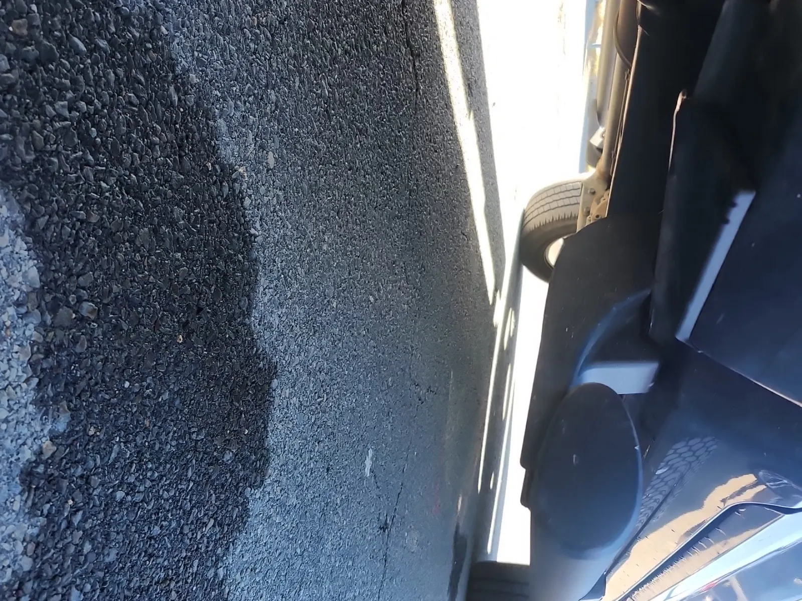 Undercarriage - Passenger Photo