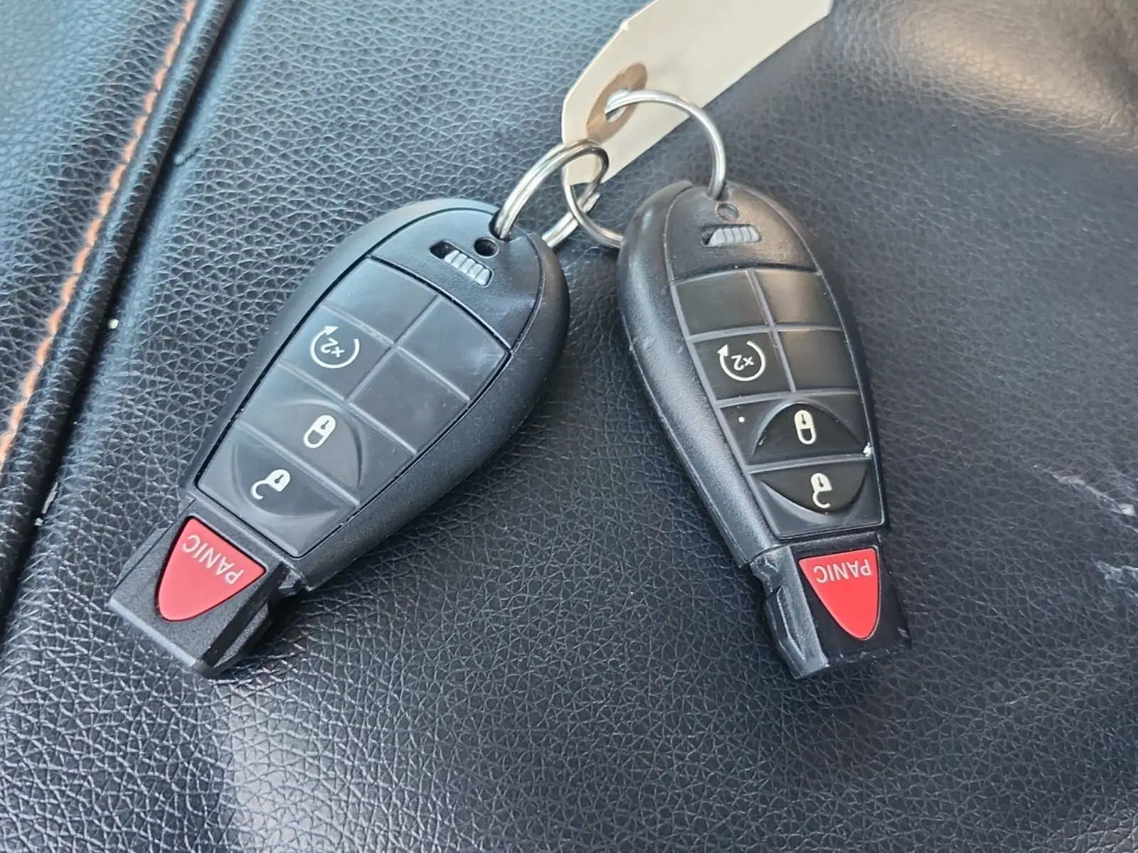 Keys/Fobs/Manual Photo