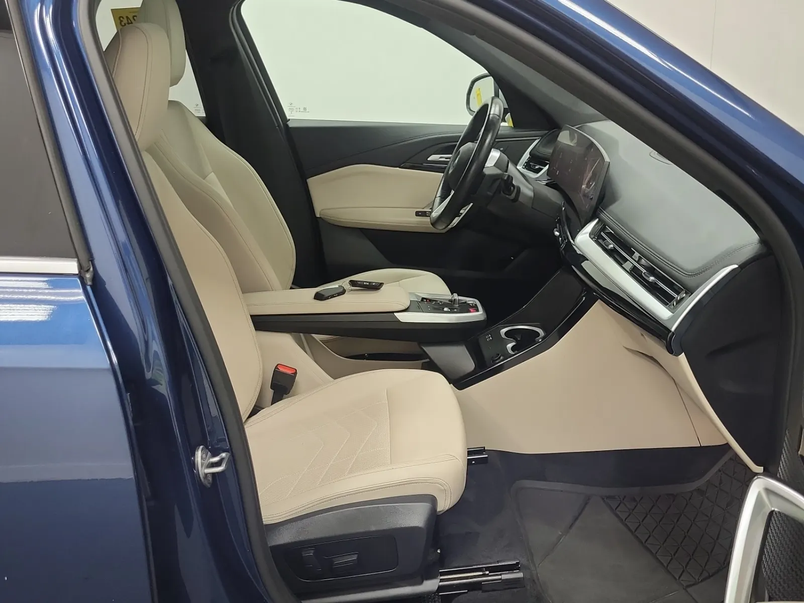 Right Side Interior Photo