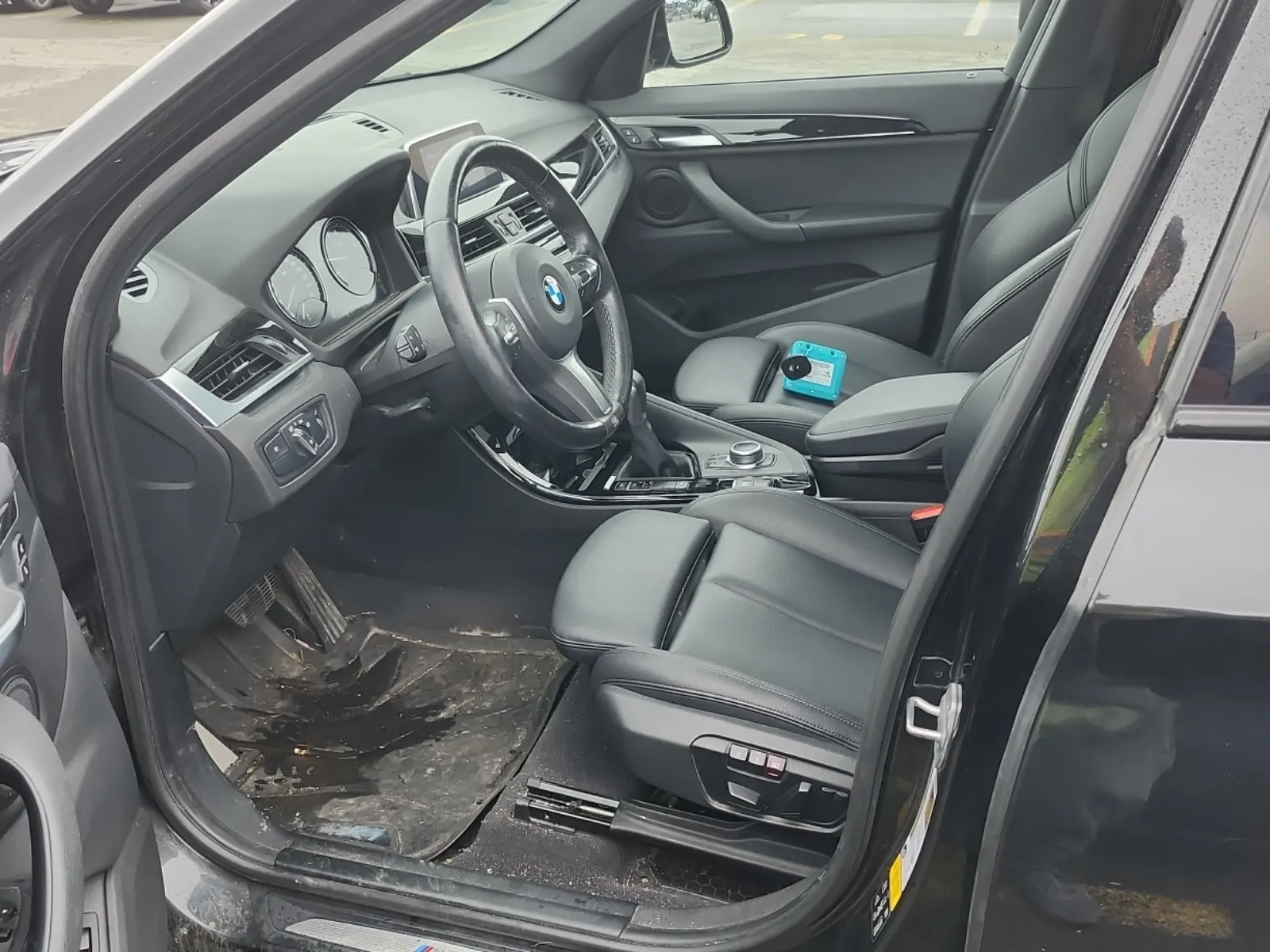 Front Interior Photo