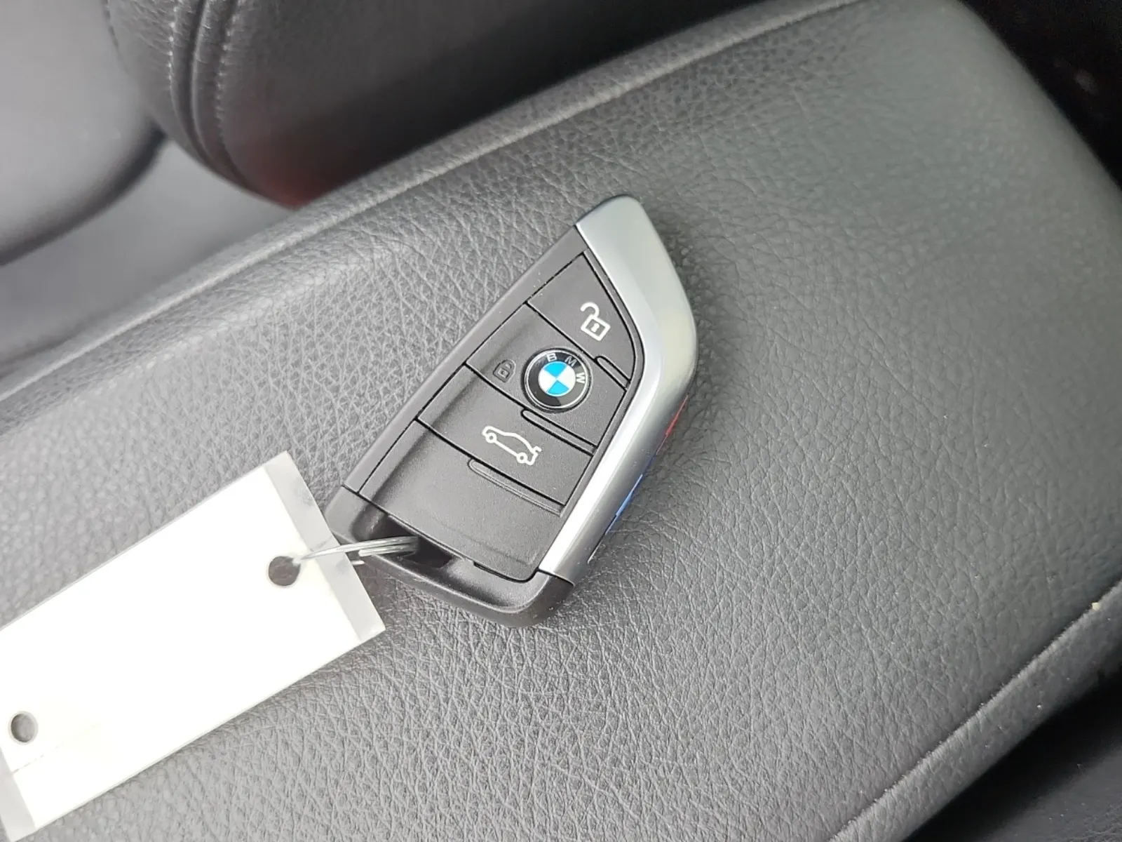 Keys/Fobs/Manual Photo