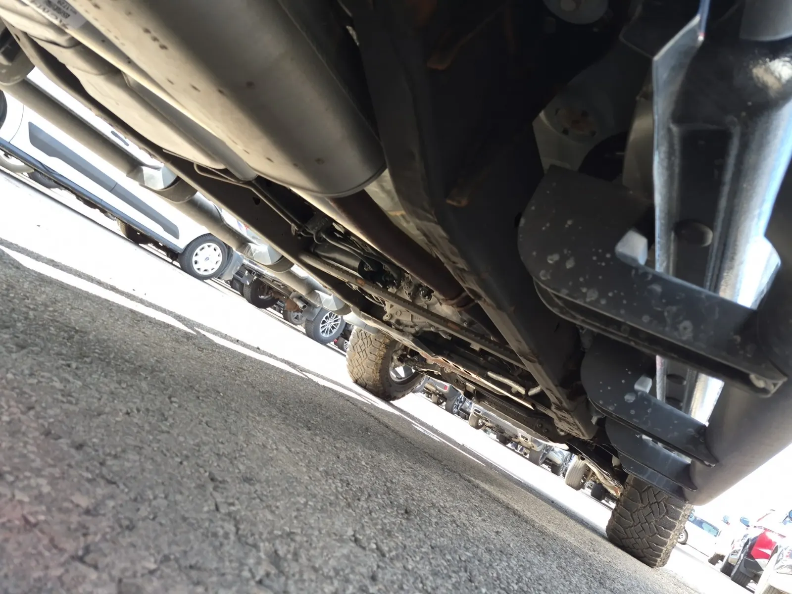 Undercarriage - Passenger Photo