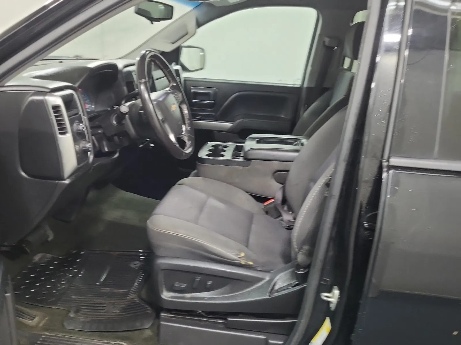 Front Interior Photo