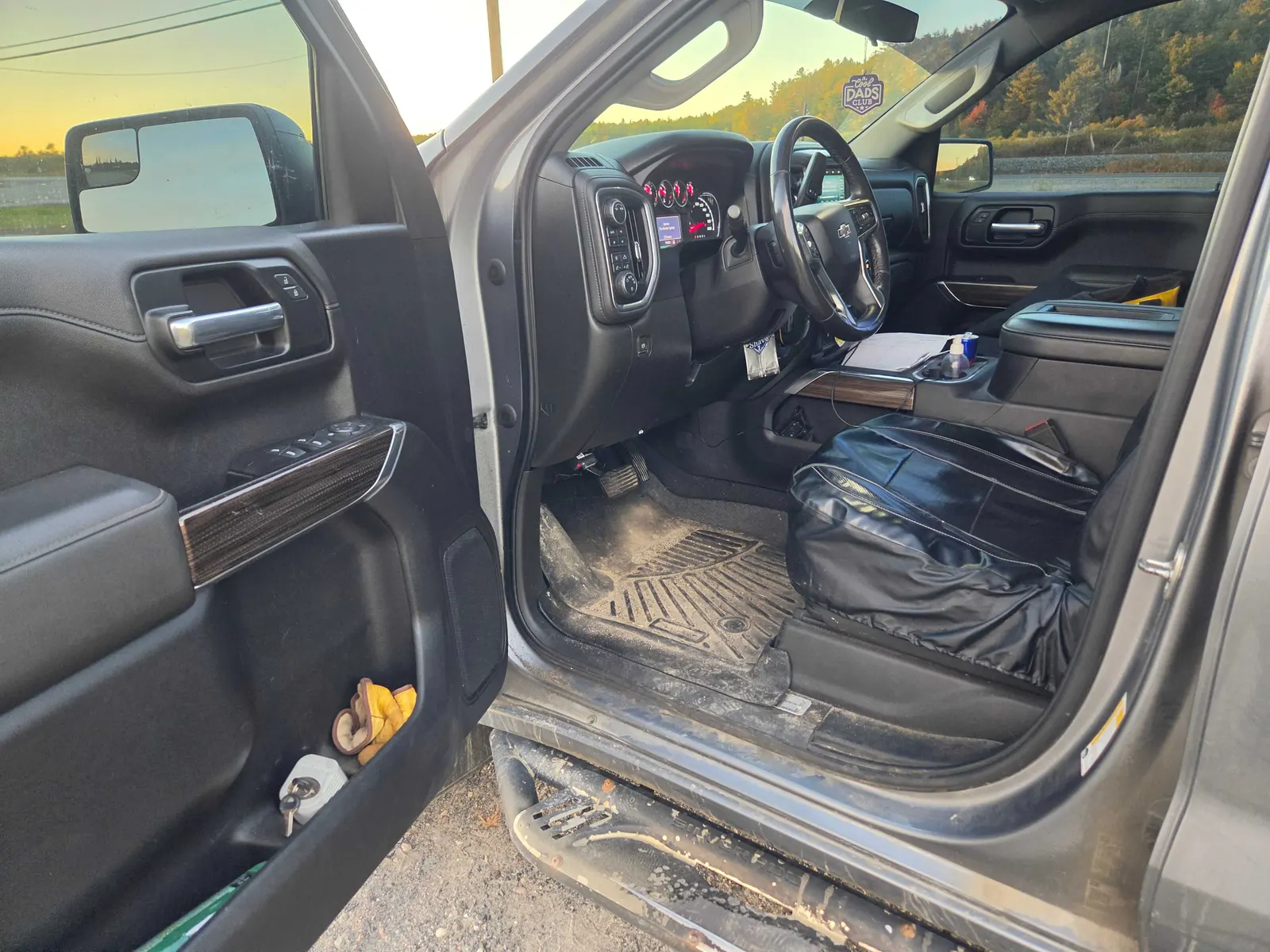 Interior driver side