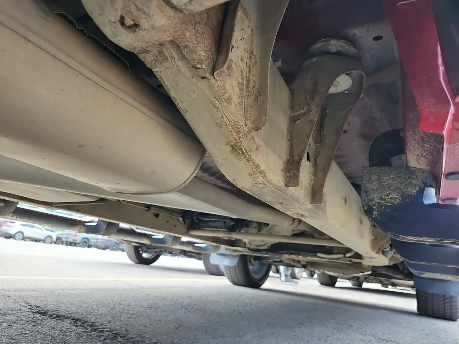 Undercarriage - Passenger Photo