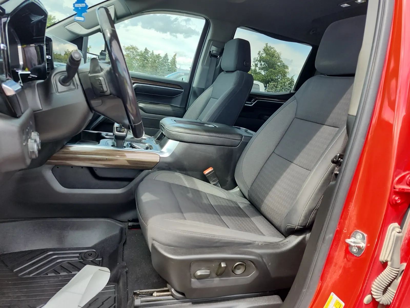Front Interior Photo