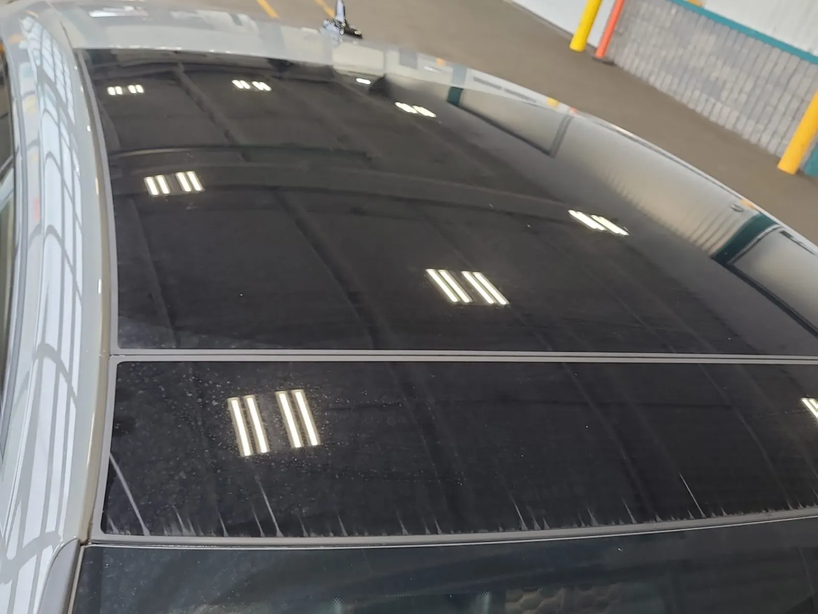 Exterior Roof Photo