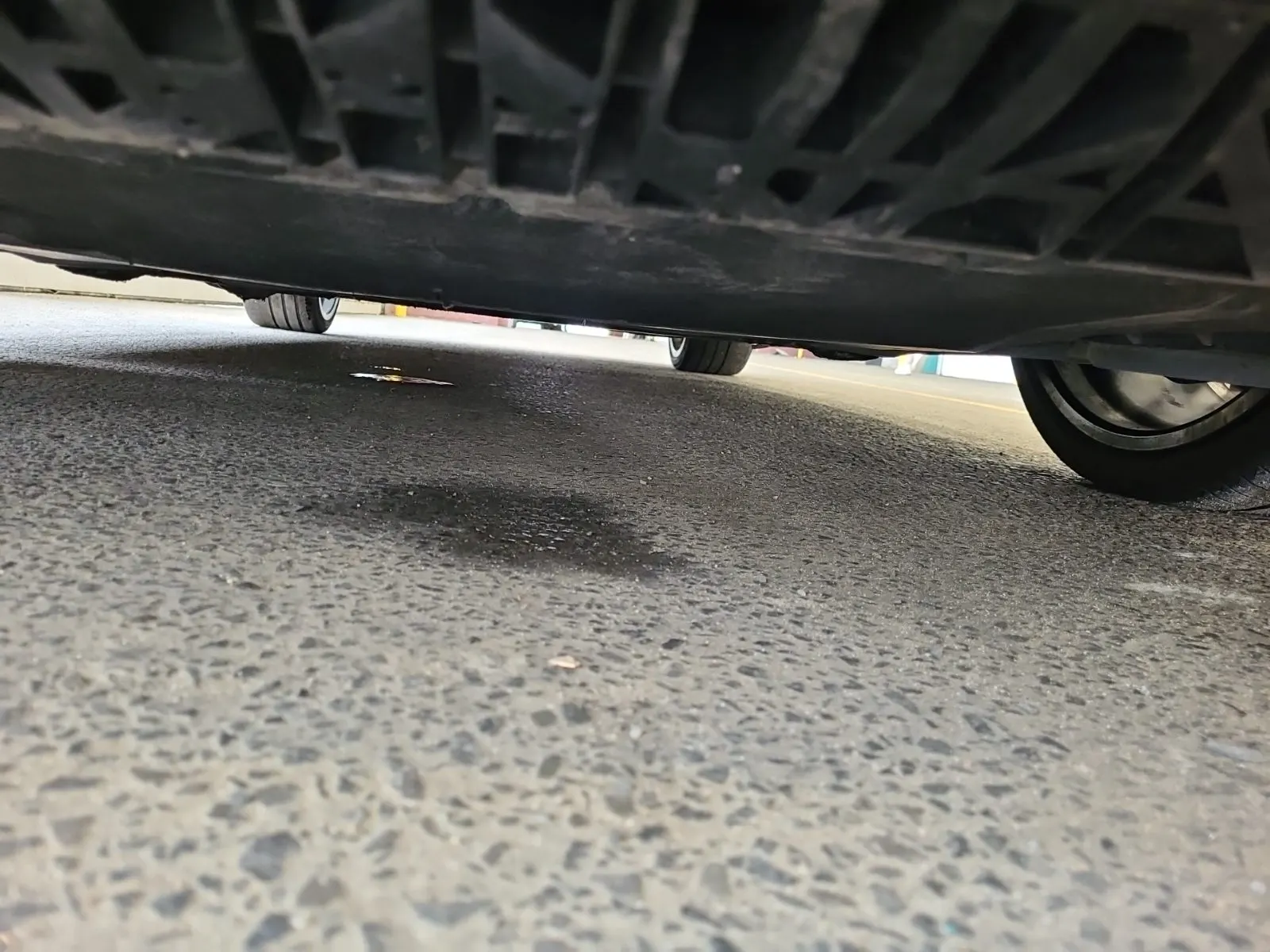 Undercarriage - Front Photo