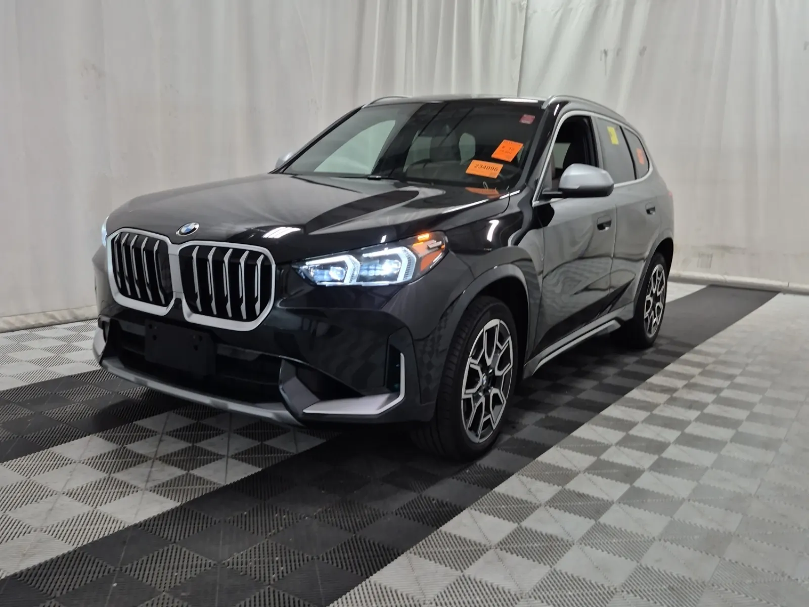 2024 BMW X1