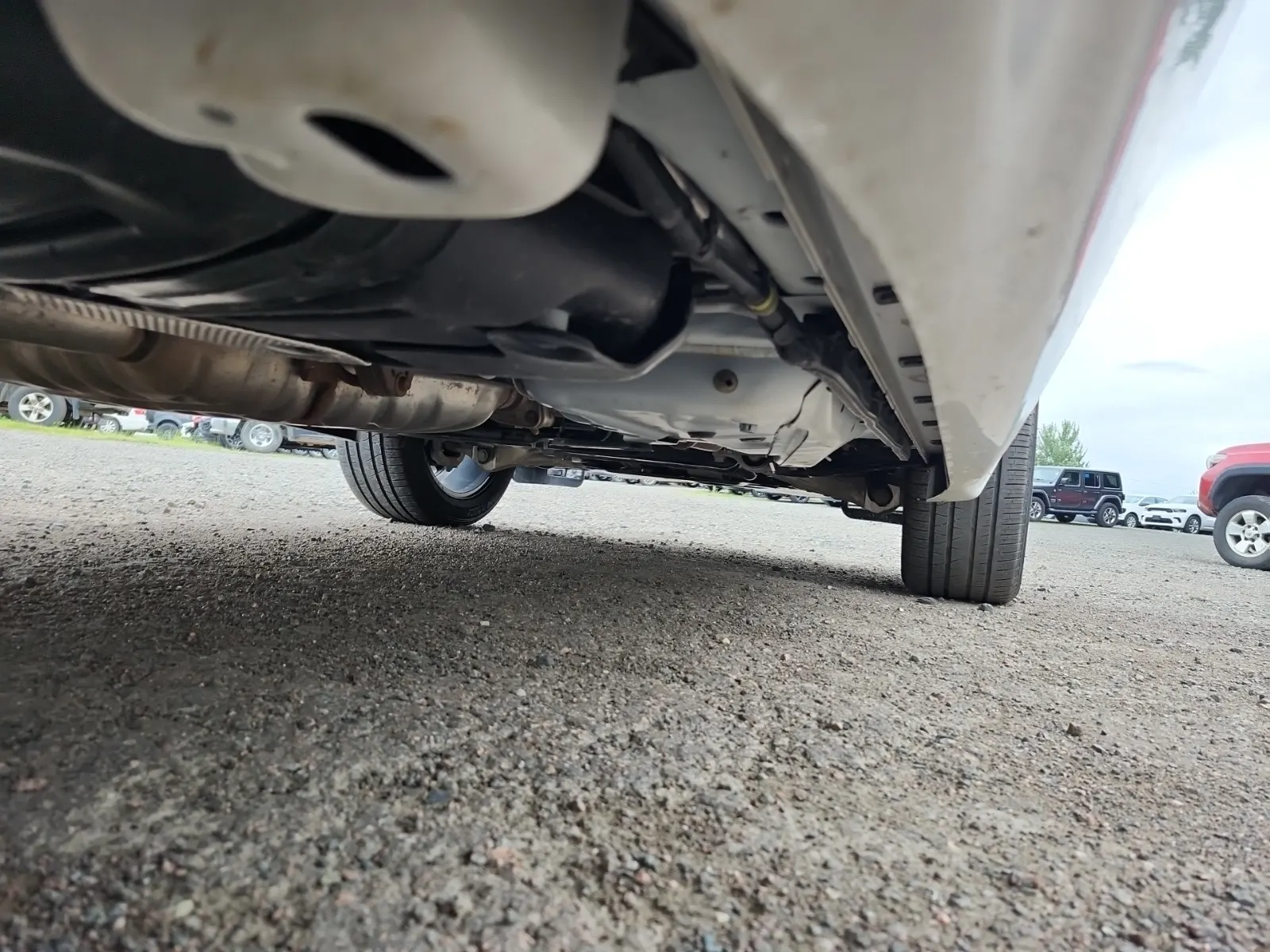 Undercarriage - Passenger Photo