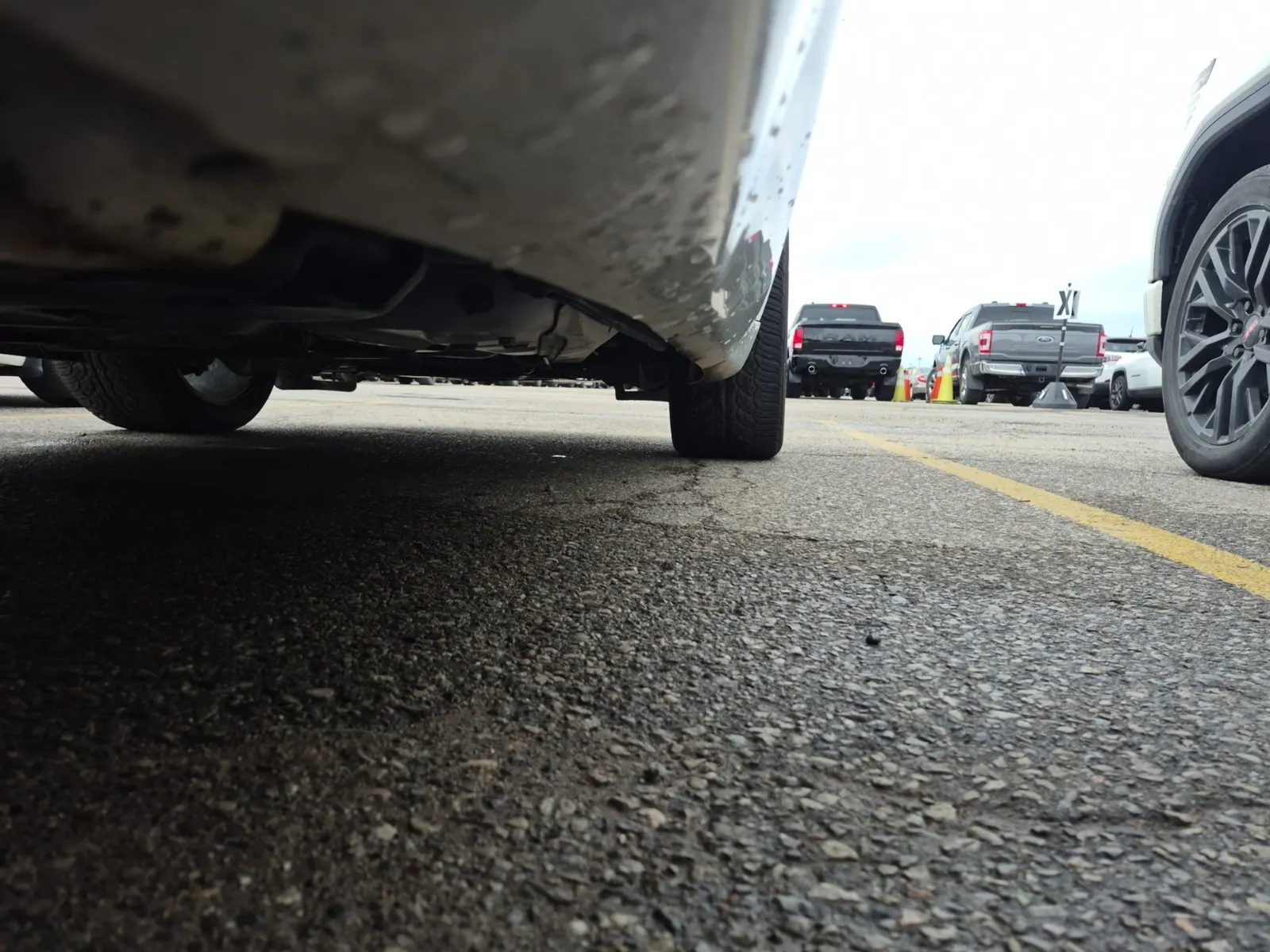 Undercarriage - Passenger Photo