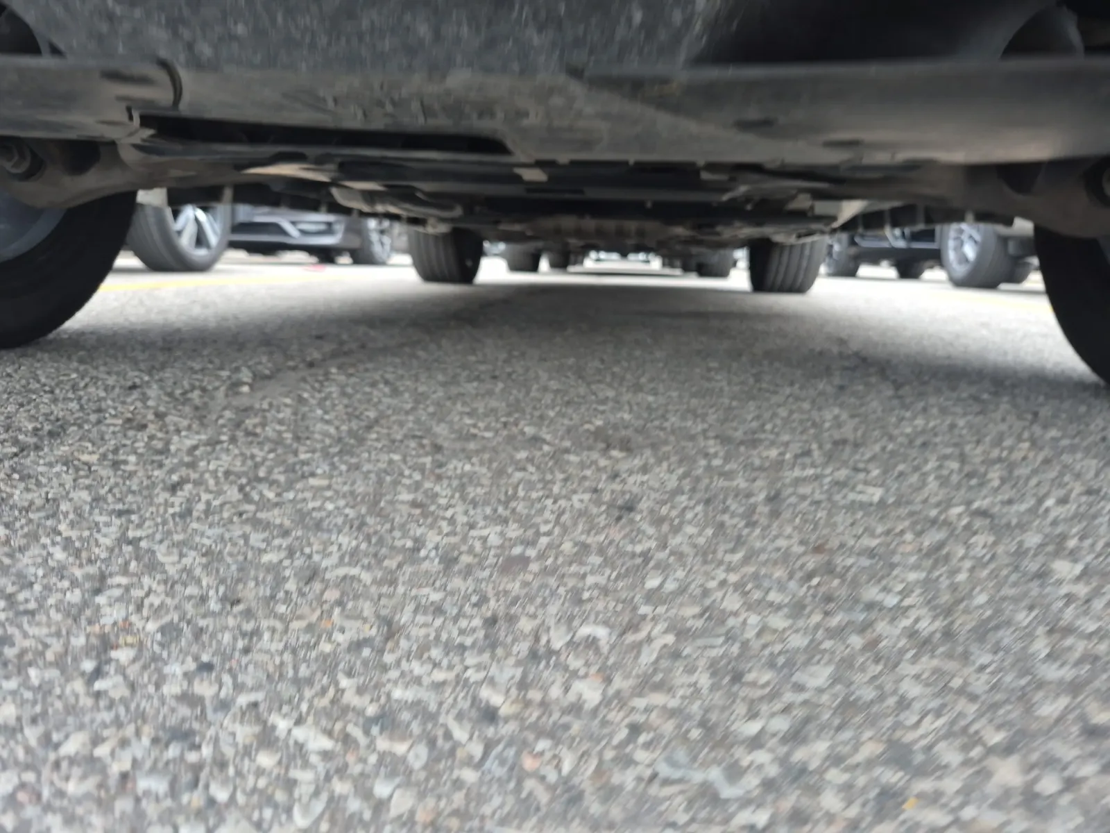 Undercarriage - Front Photo