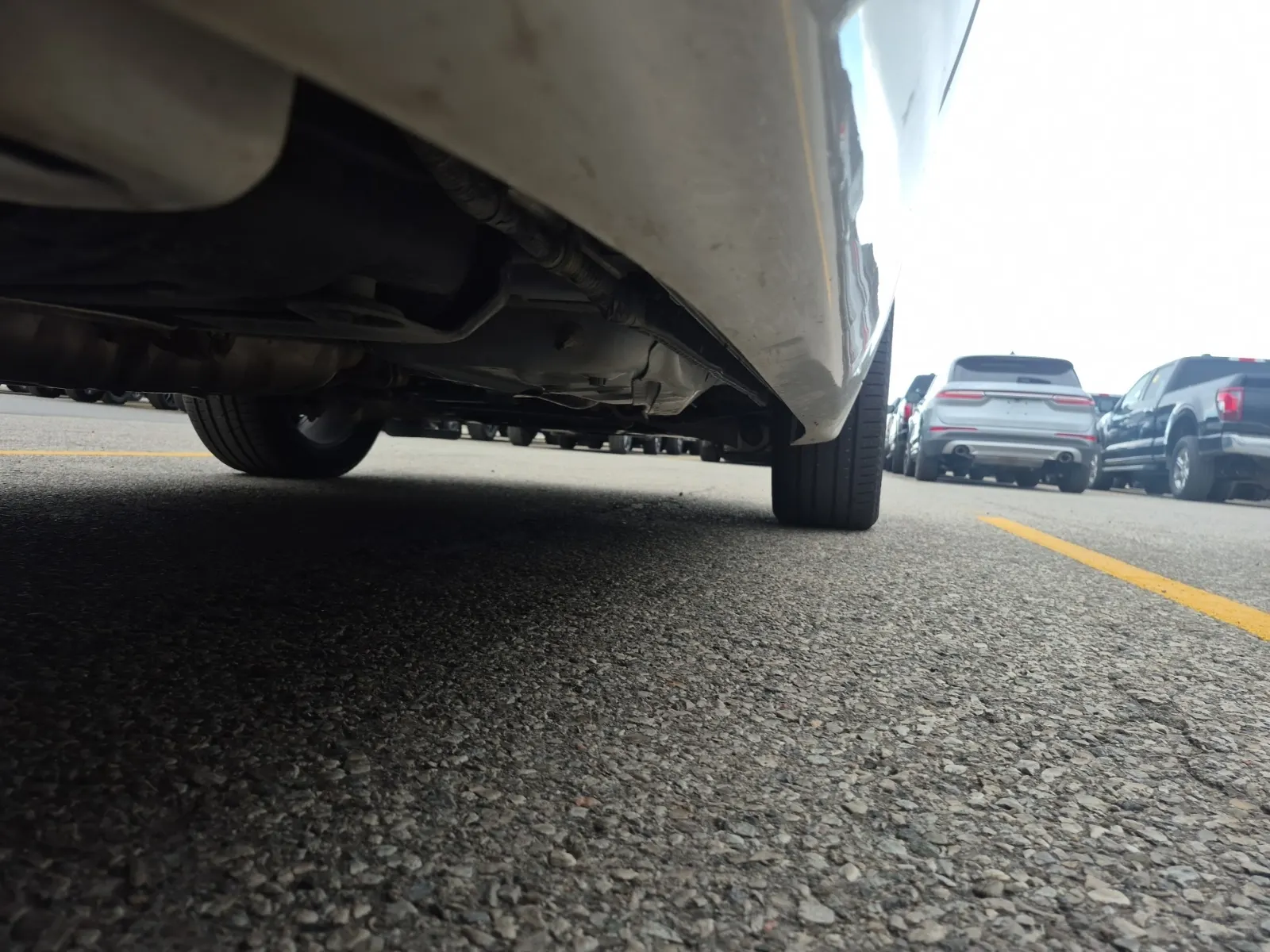 Undercarriage - Passenger Photo