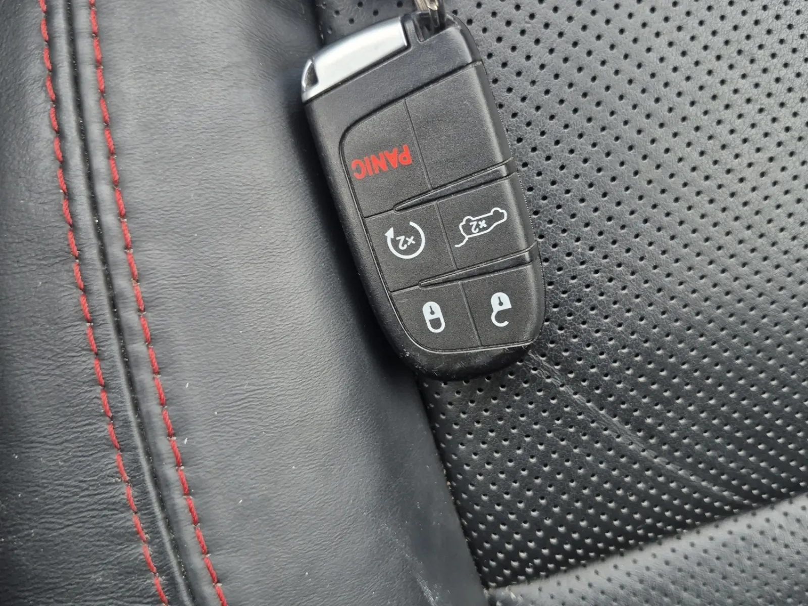 Keys/Fobs/Manual Photo