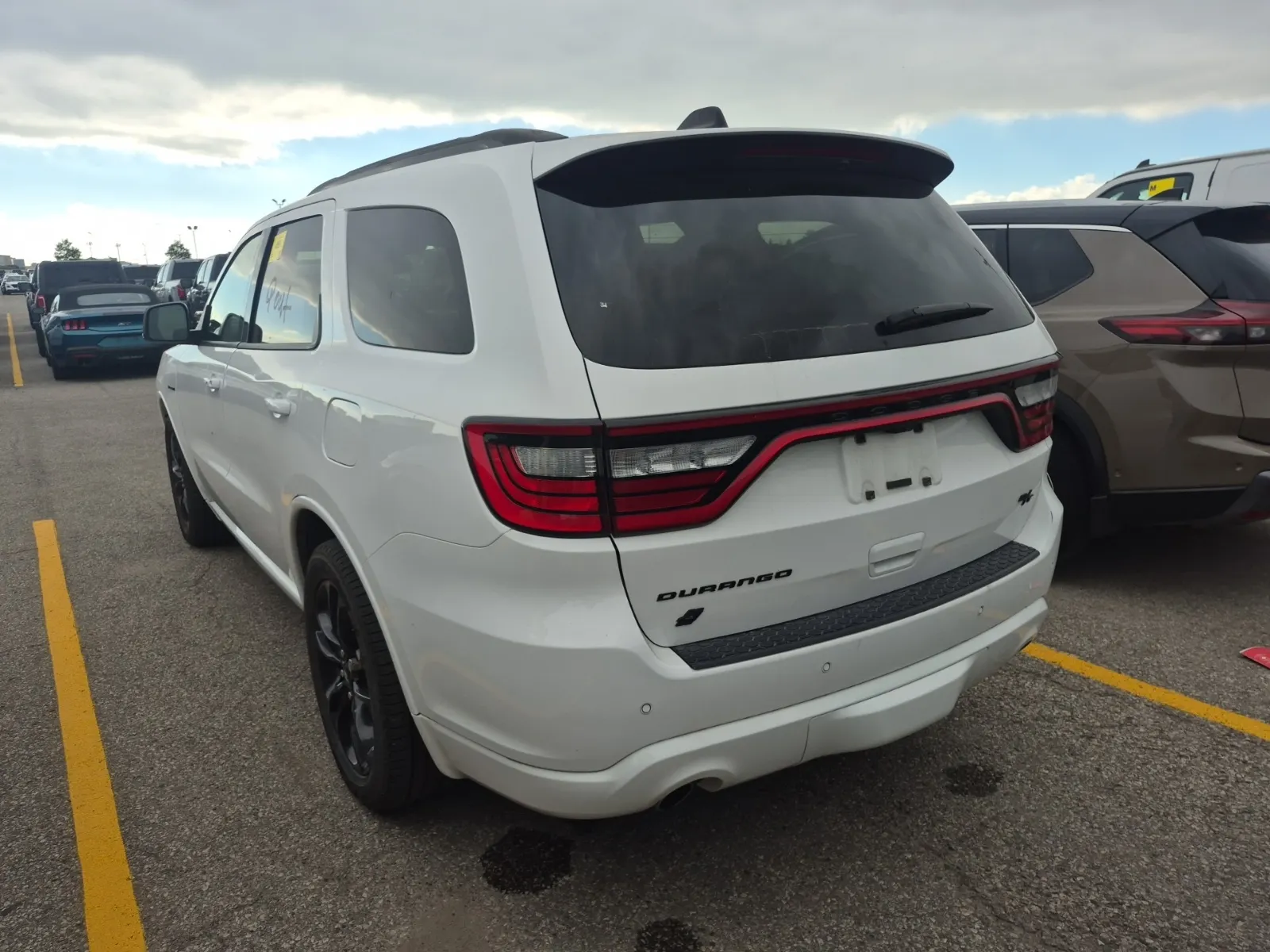 Driver Rear 3/4 Photo
