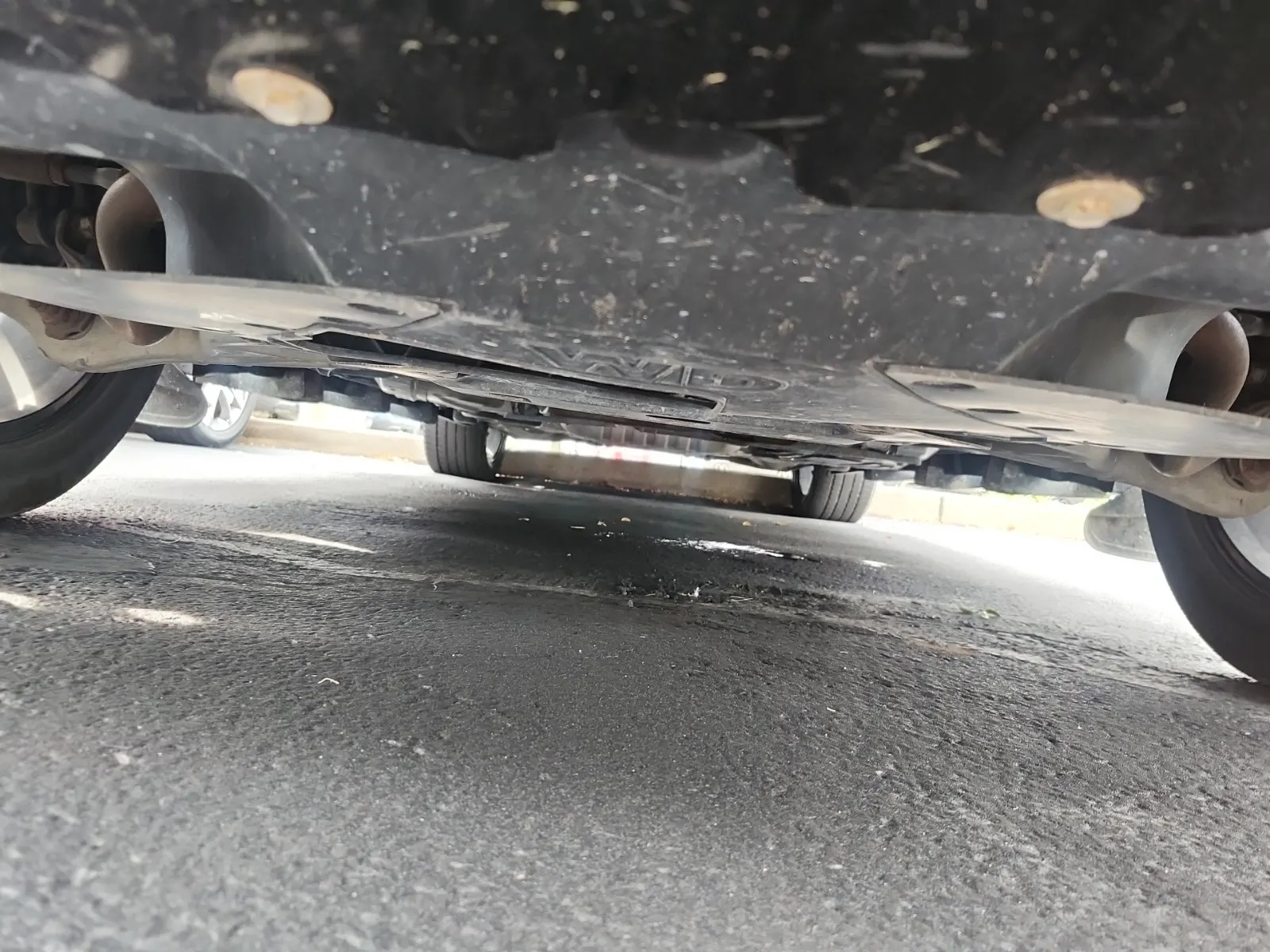 Undercarriage - Front Photo