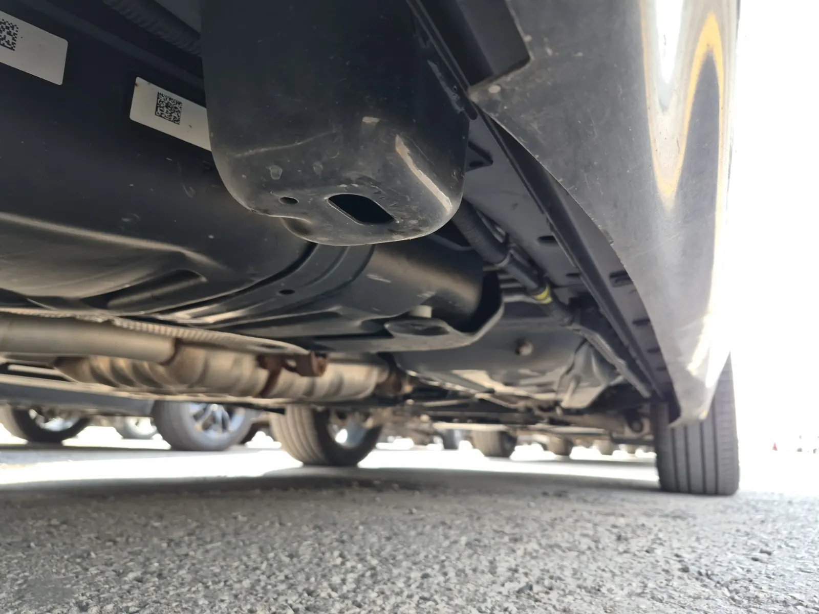 Undercarriage - Passenger Photo