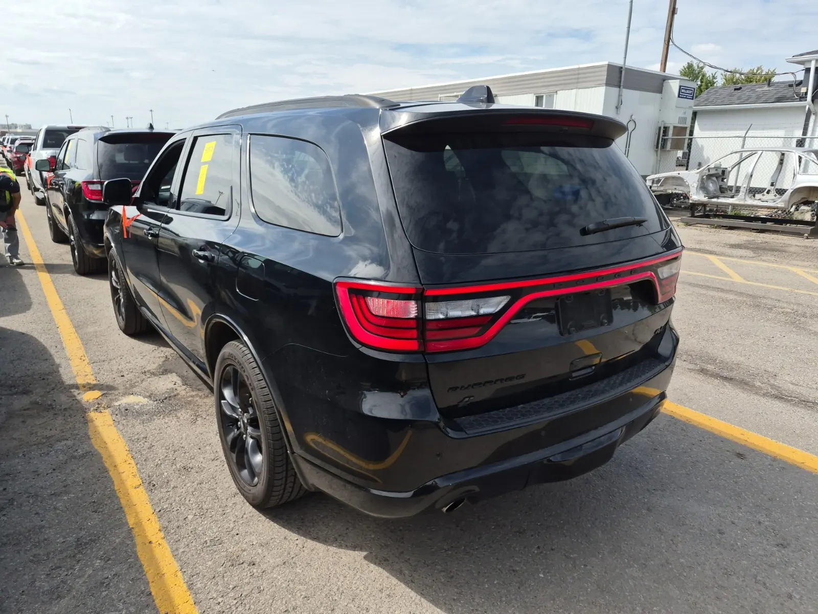 Driver Rear 3/4 Photo