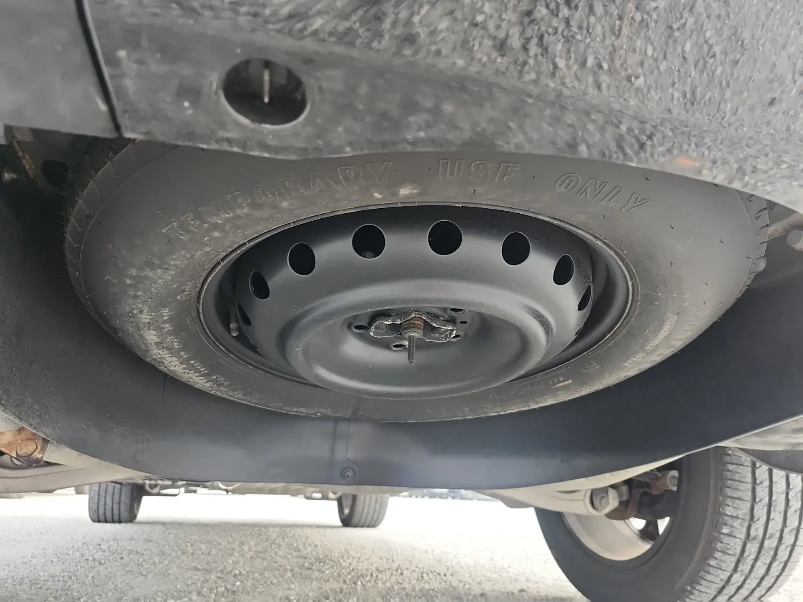 Spare Tire & Wheel Photo