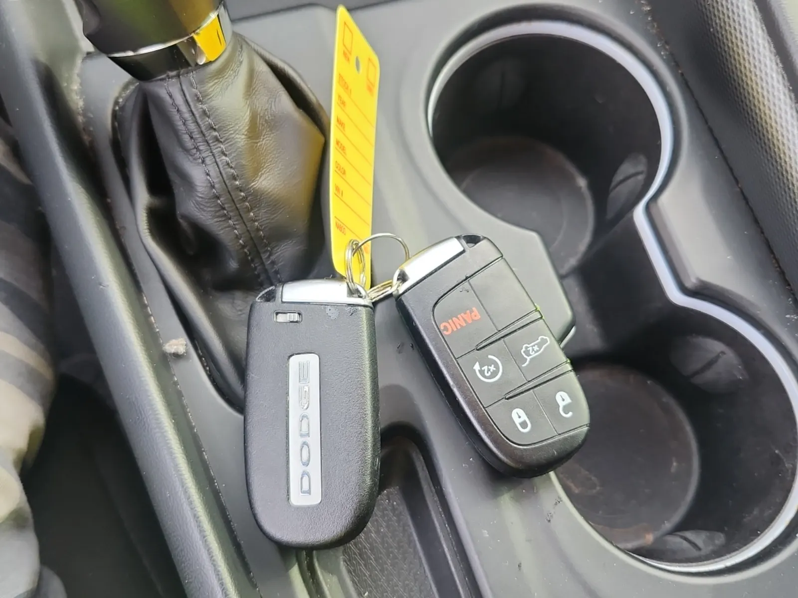 Keys/Fobs/Manual Photo