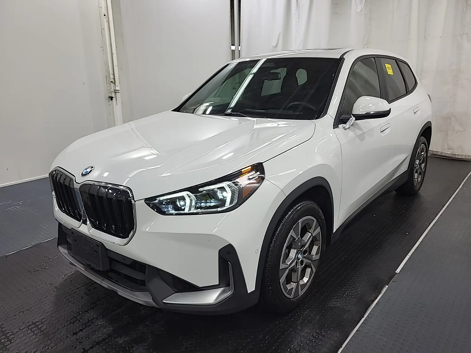 2023 BMW X1