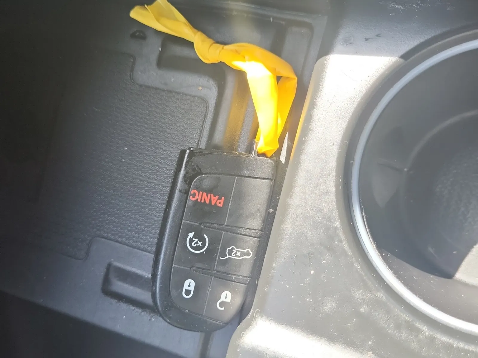 Keys/Fobs/Manual Photo