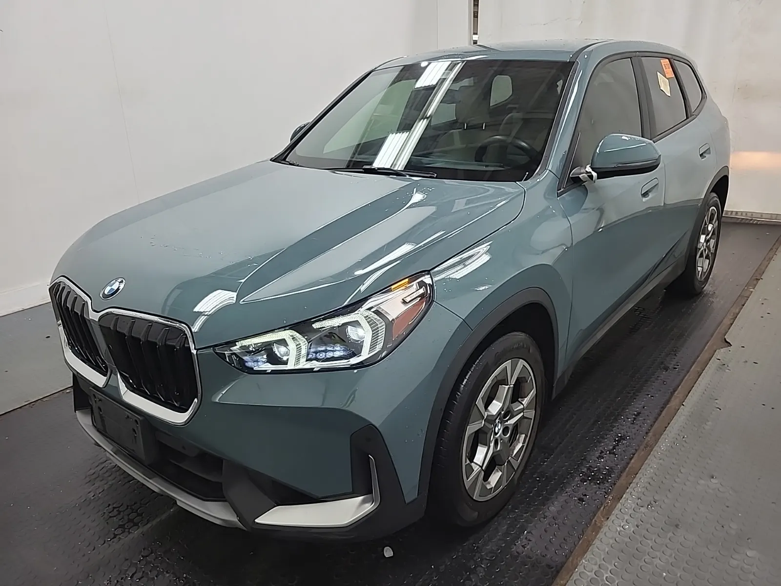 2023 BMW X1