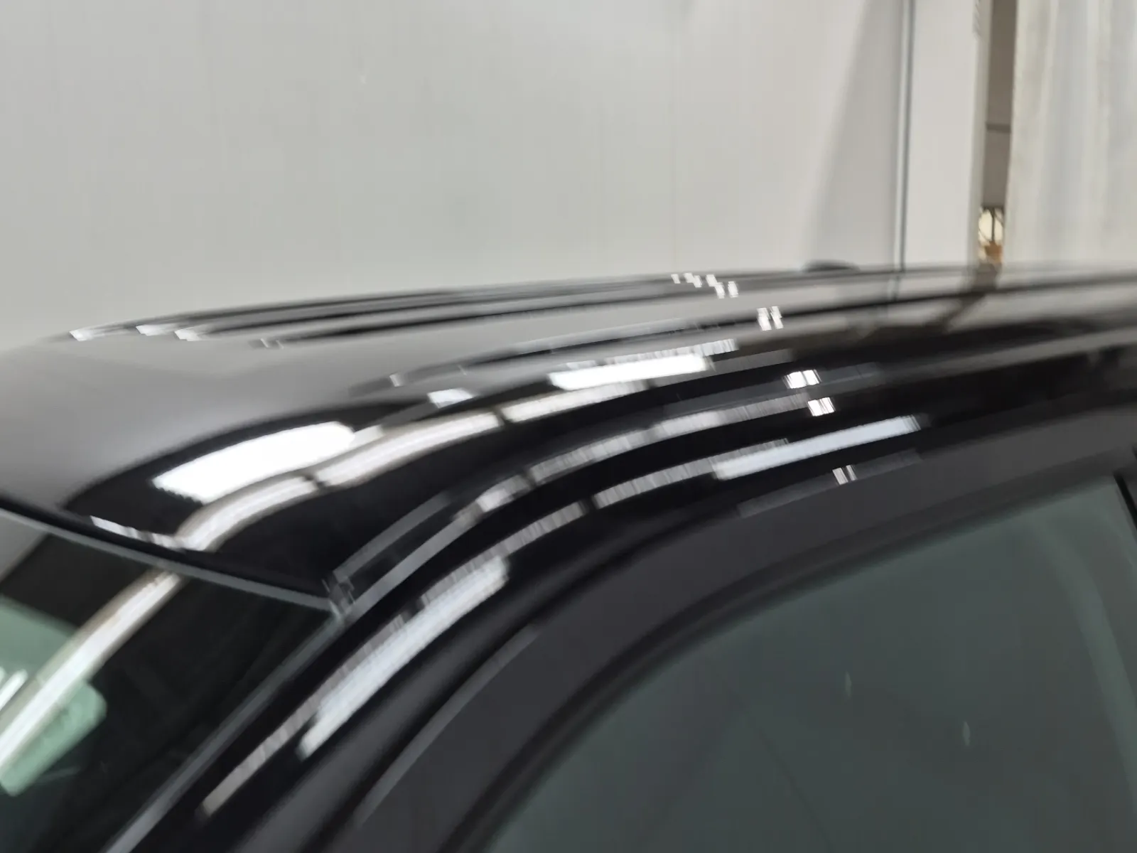 Exterior Roof Photo