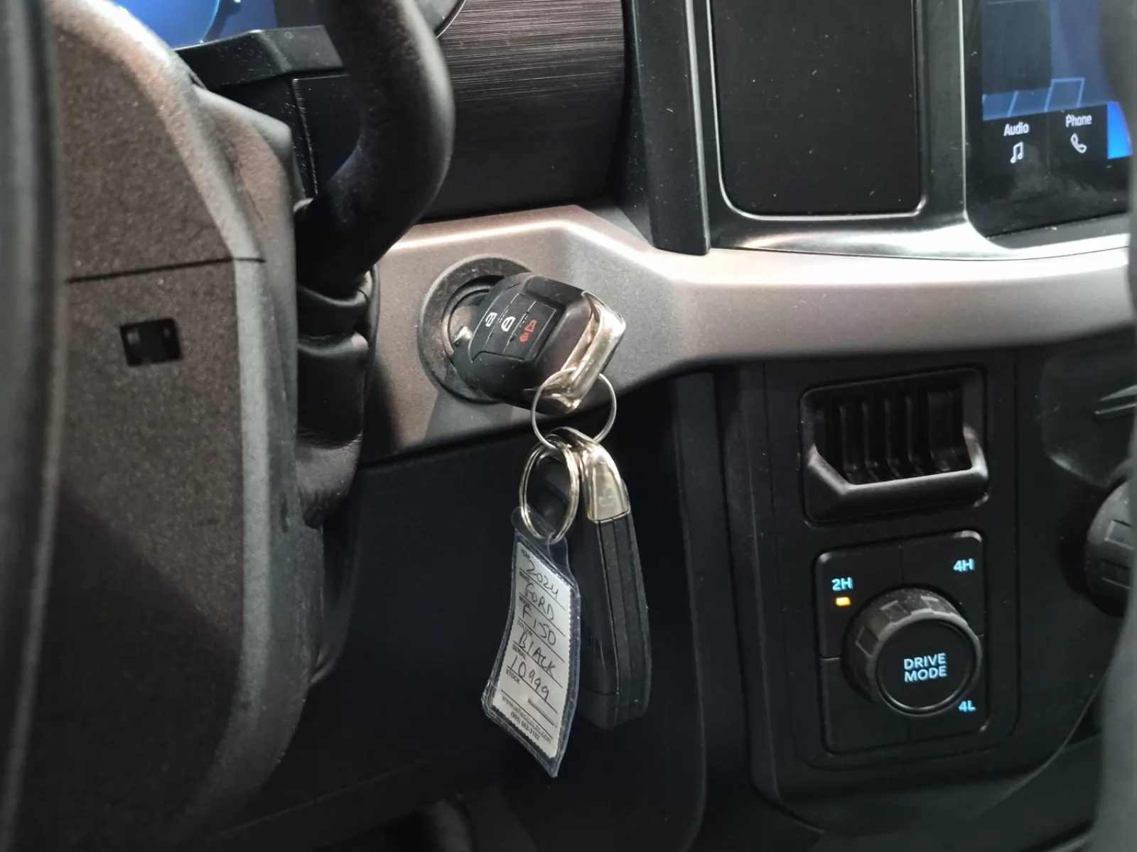 Keys/Fobs/Manual Photo