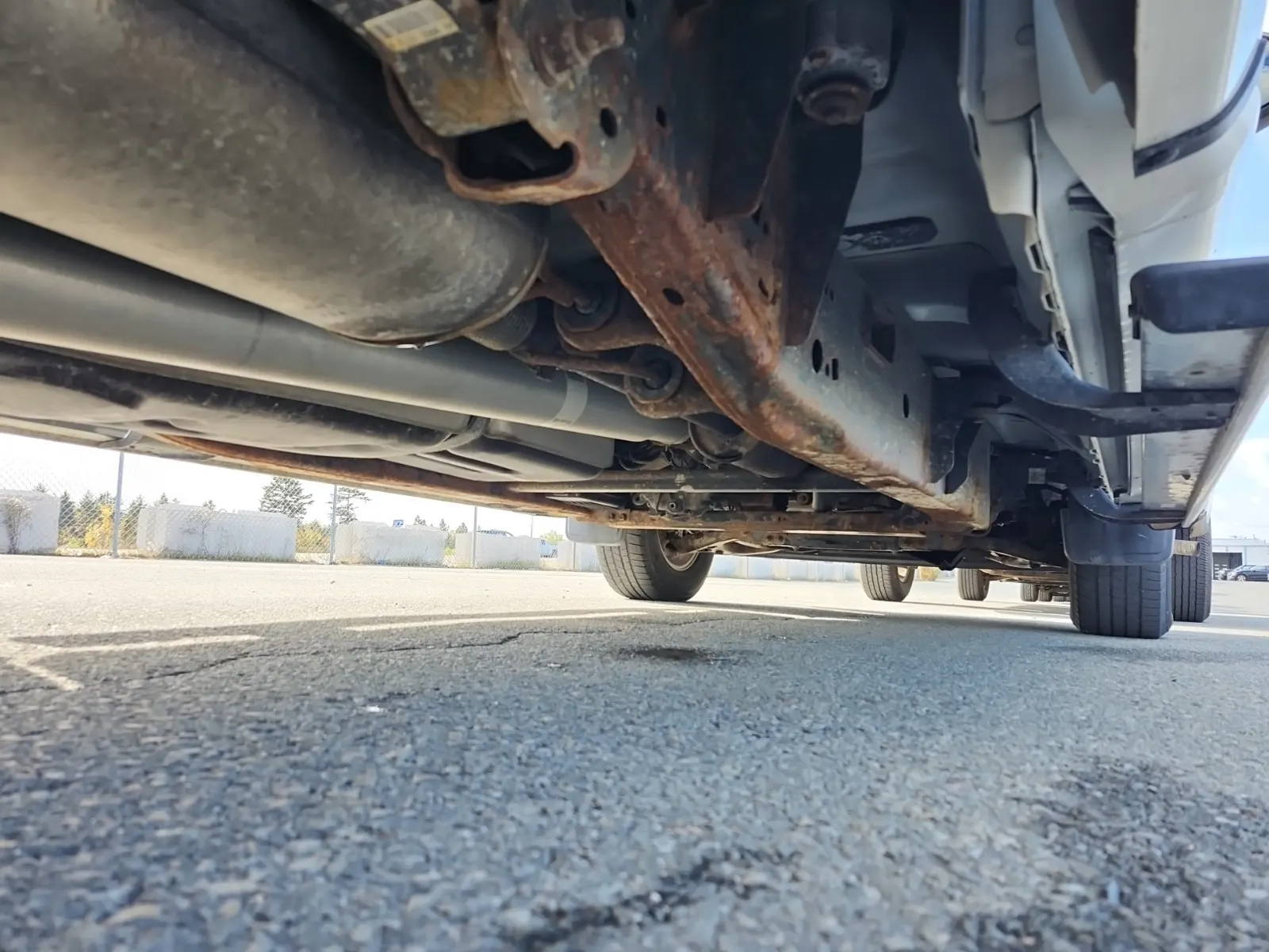 Undercarriage - Passenger Photo