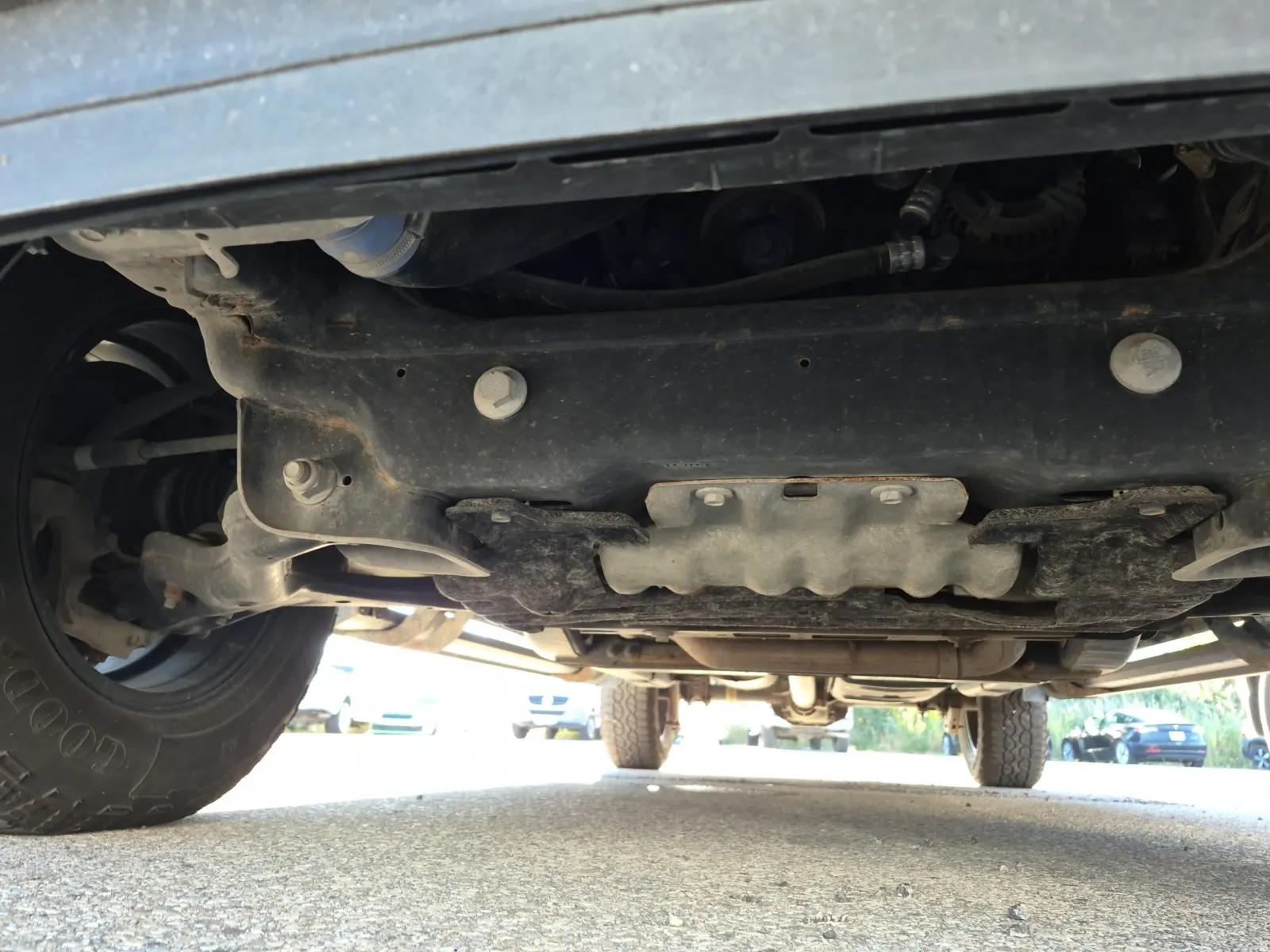 Undercarriage - Front Photo