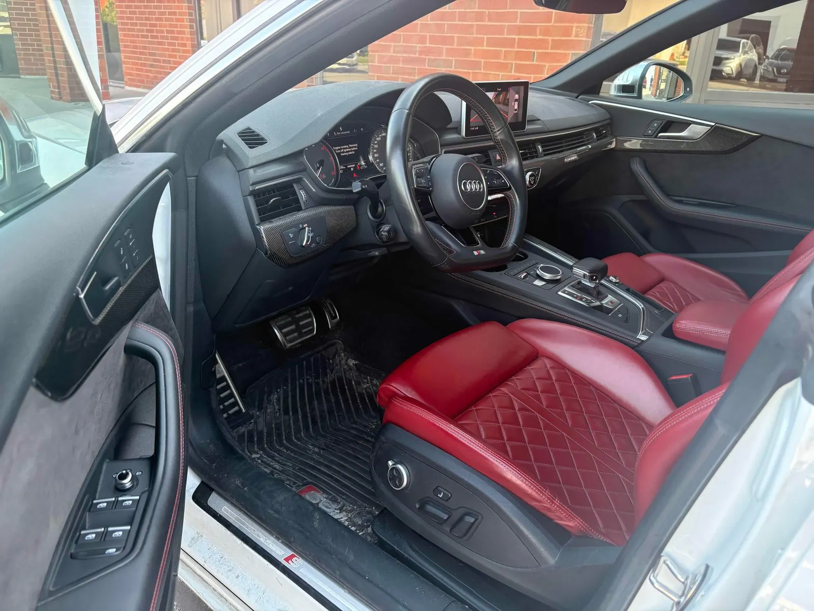 Interior driver side