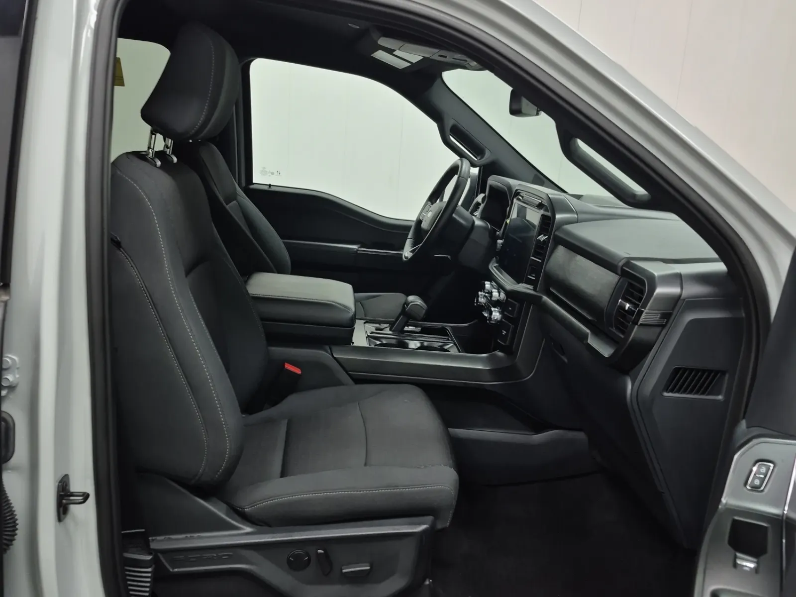 Right Side Interior Photo