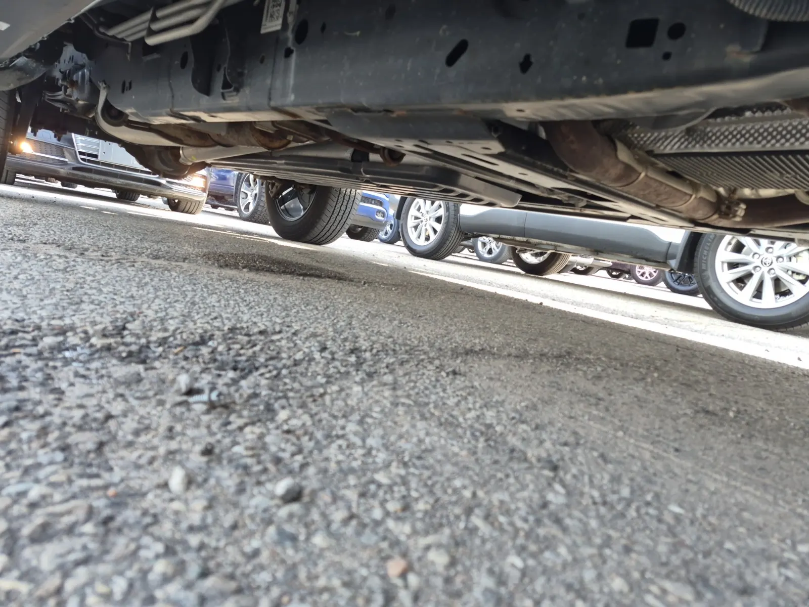 Undercarriage - Passenger Photo