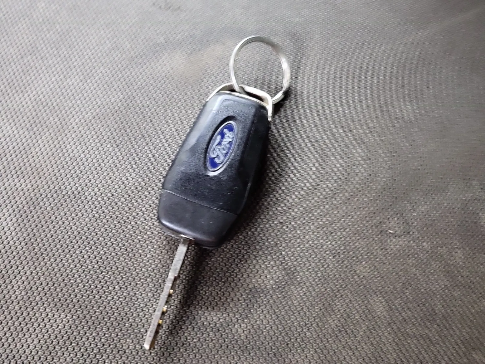 Keys/Fobs/Manual Photo