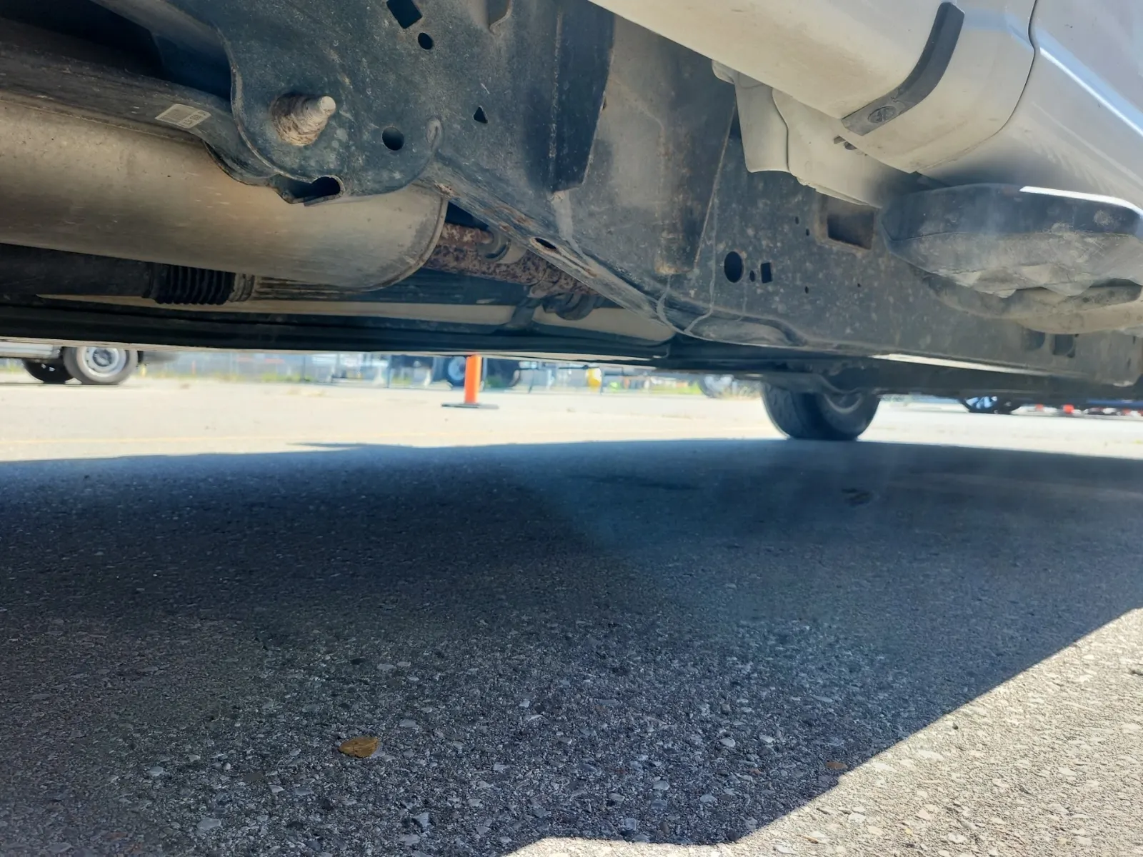 Undercarriage - Passenger Photo