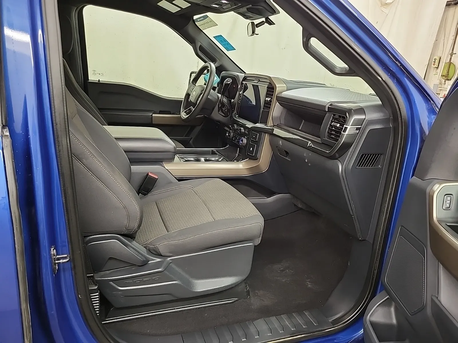 Right Side Interior Photo