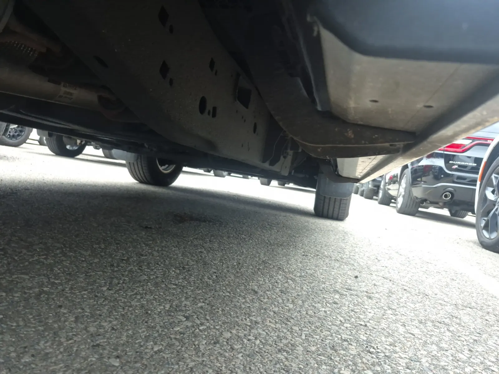 Undercarriage - Passenger Photo