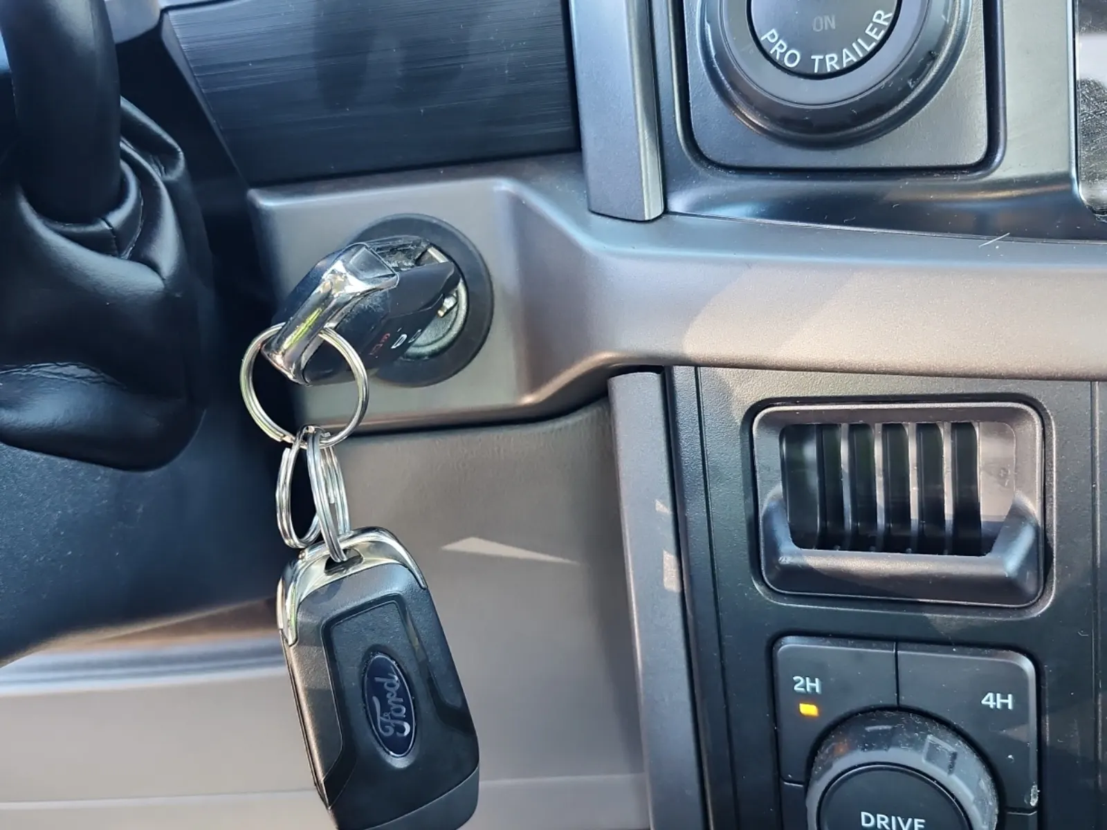 Keys/Fobs/Manual Photo