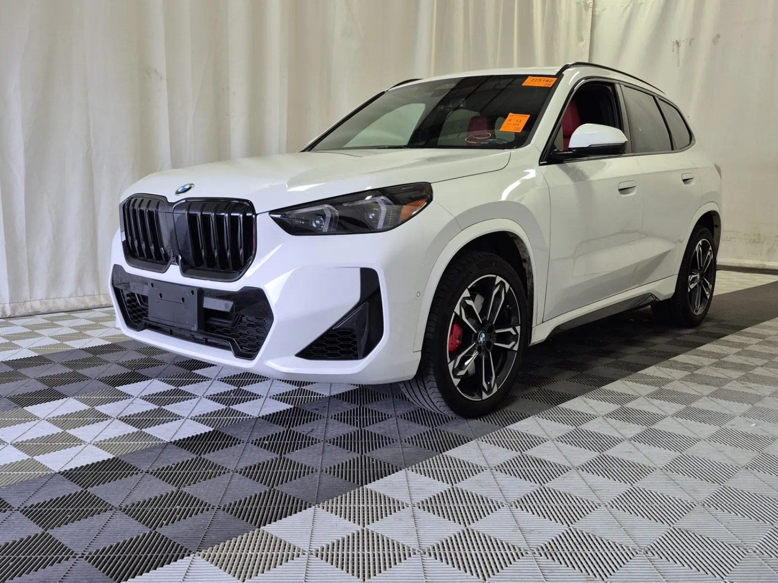 2024 BMW X1