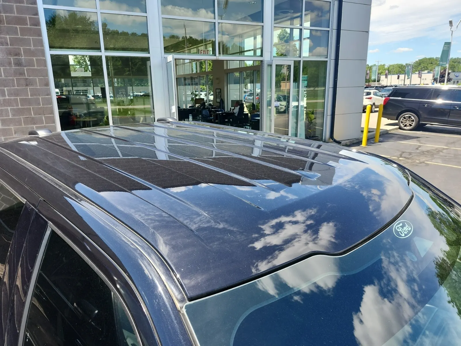 Exterior Roof Photo