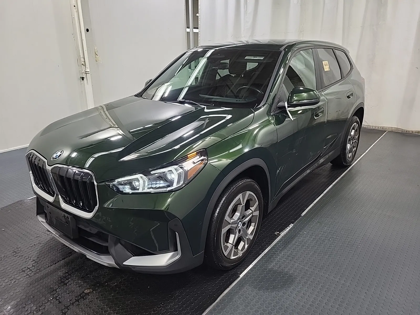 2025 BMW X1