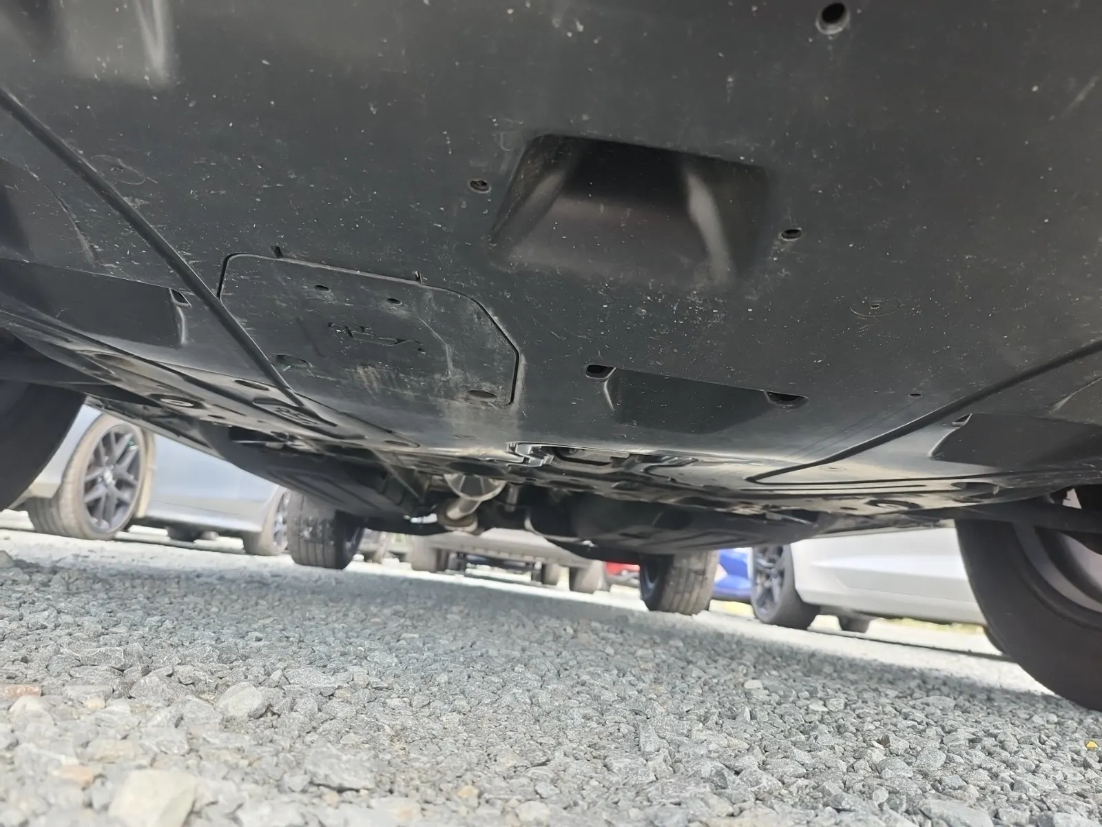 Undercarriage - Front Photo