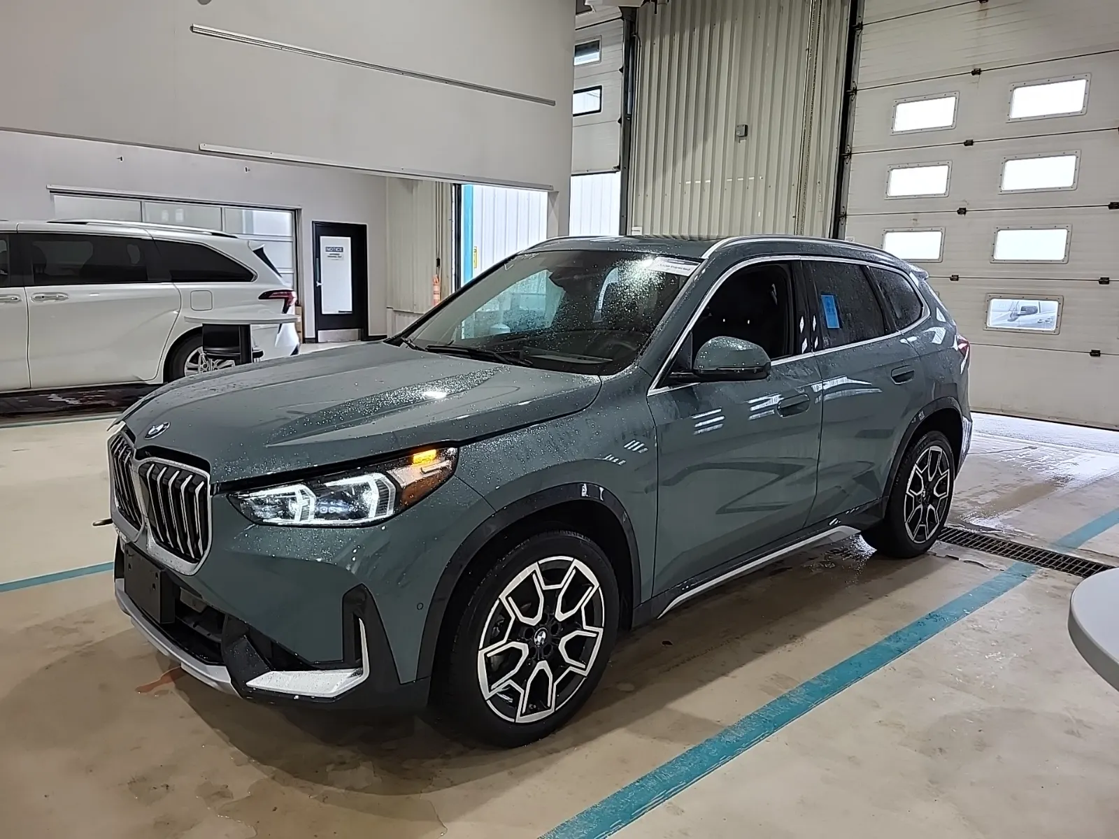 2025 BMW X1