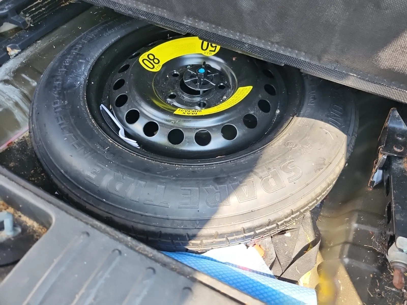 Spare Tire & Wheel Photo